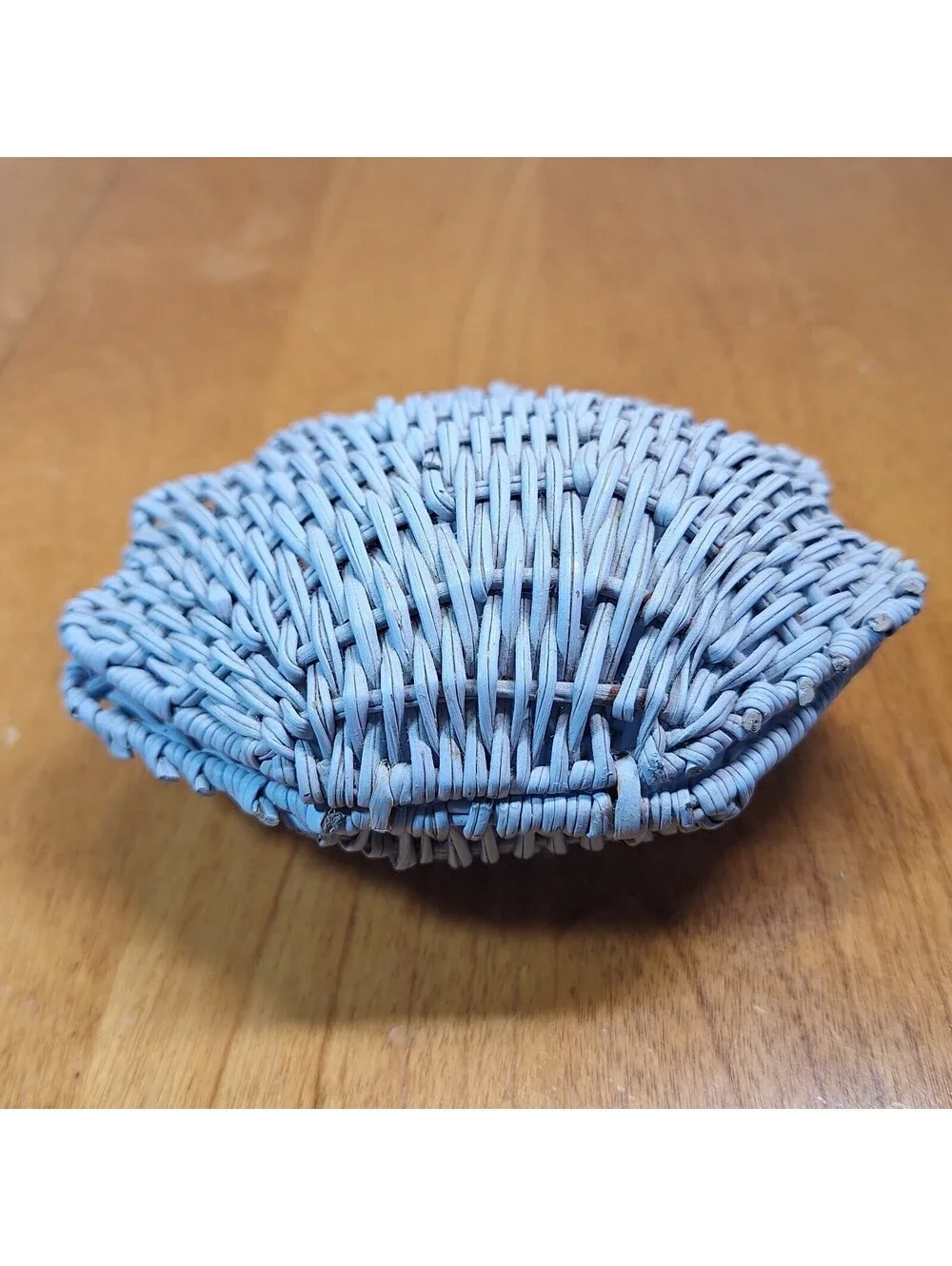 VTG Rattan Clam Shell Basket Coastal Boho Wicker Decor Light Blue 4.5